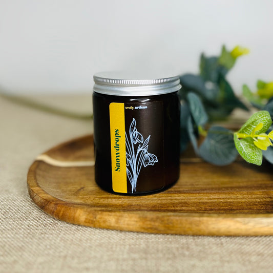 Snowdrop Soy Wax Candle | January Botanical Candle (v)